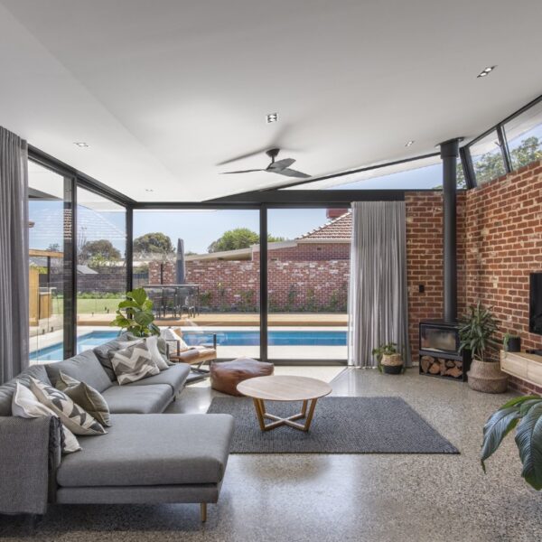 infinity-ceiling-fan-black-lounge-room