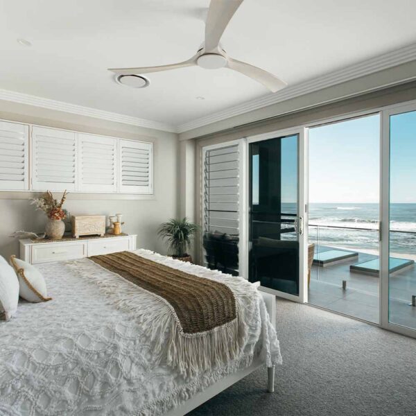 fanco-sanctuary-white-white-52-no-light-insitu